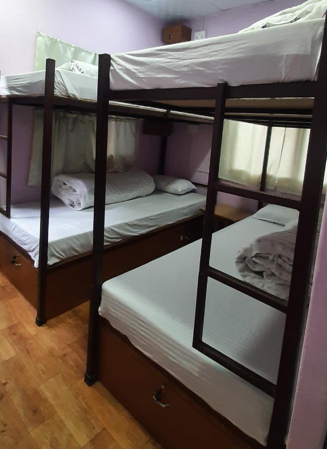 Margik Backpackers Hostel Pokhara Exterior foto